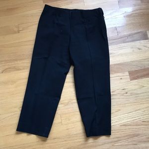 Alfani black capris size 6